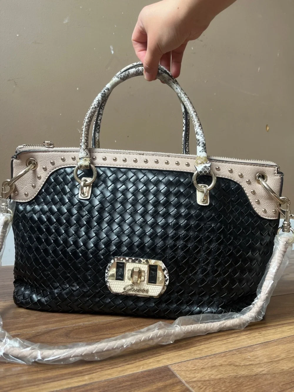 Guess Black Woven Shoulder Bag with Cream Trim and Gold Accents - Picture 1 of 9